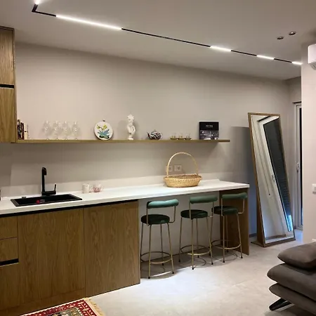 Juna's Blissful Apartament Wlora