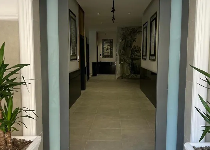 Juna's Blissful Apartment